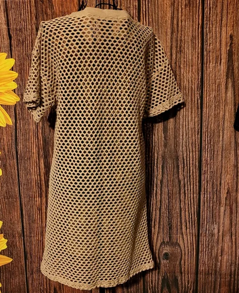 Forever 21 Fish-Net Top - Picture 3 of 5